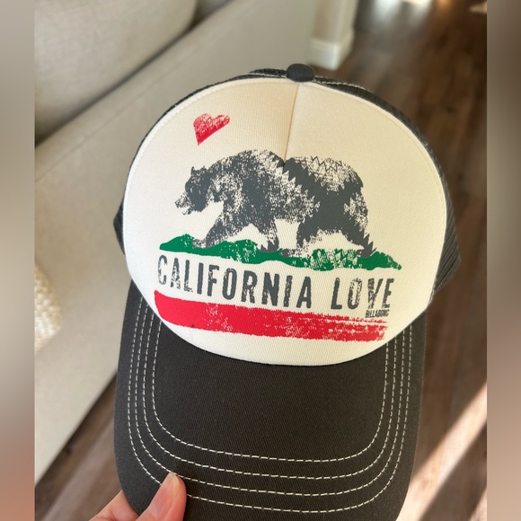 NWOT Duo of 2 Billabong California  Love Pitstop Trucker Hats- Never Worn! - Picture 2 of 14